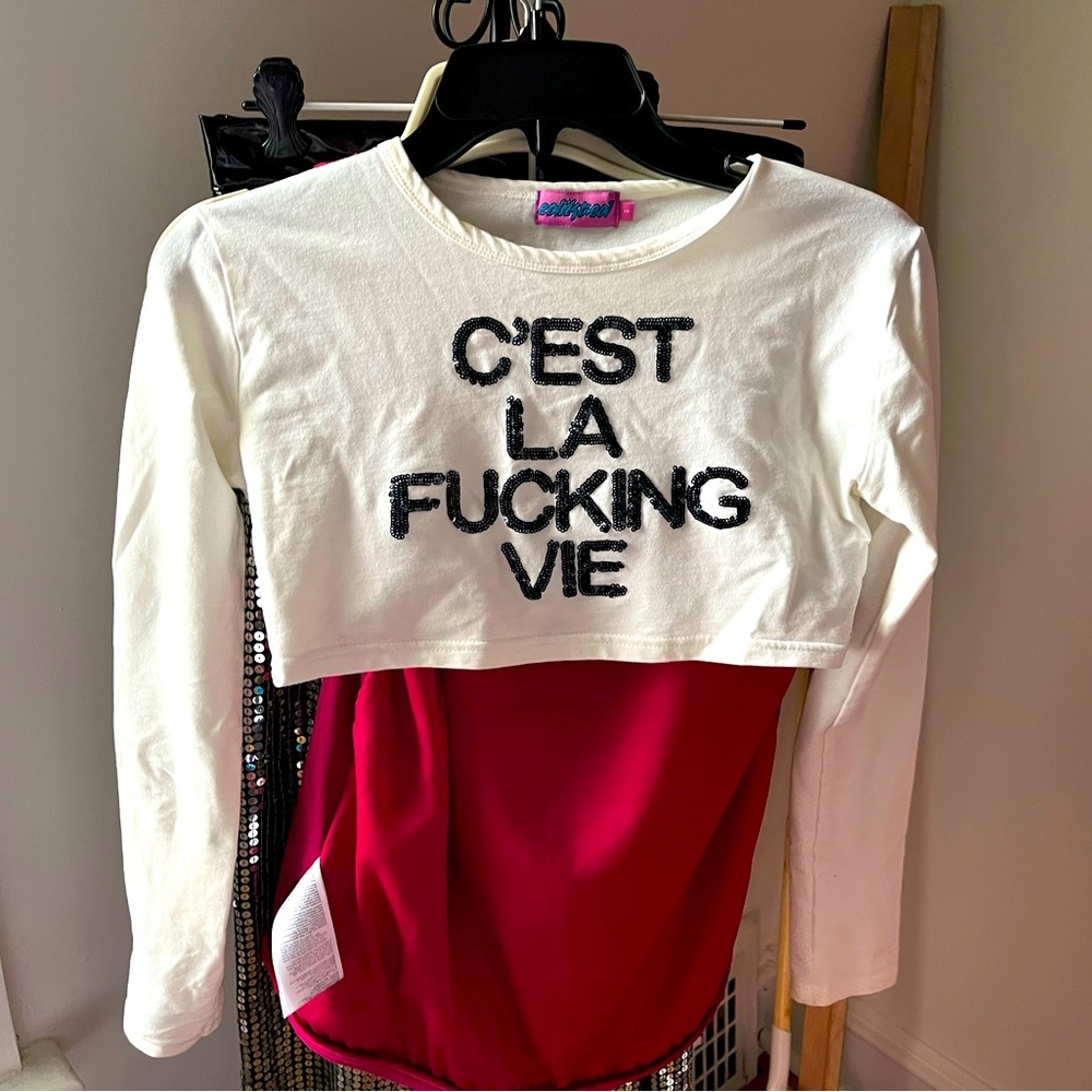 Good Willed SOLD Cool crop top.